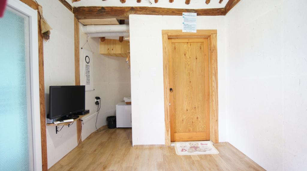 1928 Suimmaru Hanok Guesthouse Čondžu Pokoj fotografie